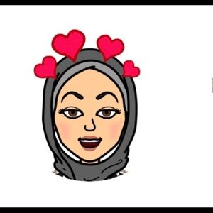 Meet your Posher, Mona